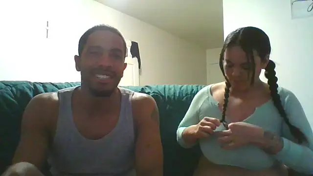 Snapshot of ExoticVibes69 chatting on March 2025 01:35:01 AM ExoticVibes69 online show from March 2025 01:35:01 AM