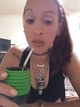 Snapshot of Zorrita_Fox chatting on December 2025 01:14:01 AM Zorrita Fox online show from December 2025 01:14:01 AM