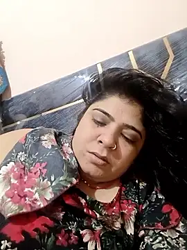 Snapshot of Husnpari20 chatting on April 2026 05:24:01 AM Husnpari20 online show from April 2026 05:24:01 AM