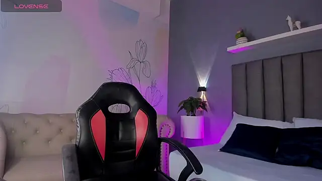 atenea jones online show from October 2025 02:48:01 PM