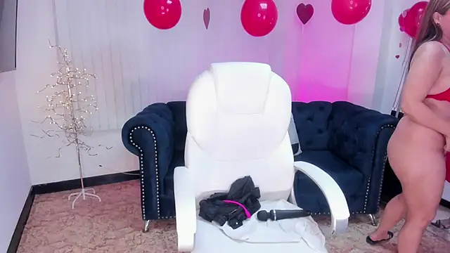 Aida adams online show from February 2025 10:54:01 PM