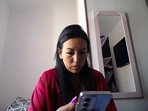 Laura martin  online show from November 2025 02:27:02 PM