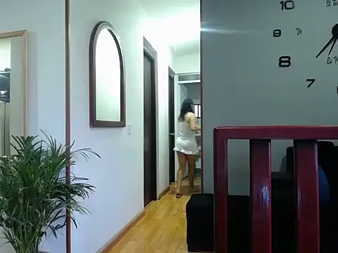 Laura martin  online show from February 2026 11:39:01 AM