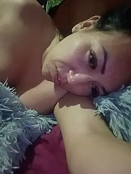 Laura martin  online show from May 2026 04:41:02 AM