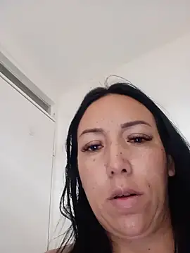 Laura martin  online show from May 2026 12:34:02 PM