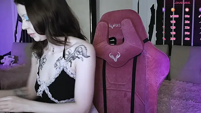 Snapshot of prettybones chatting on January 2025 01:10:01 PM prettybones online show from January 2025 01:10:01 PM