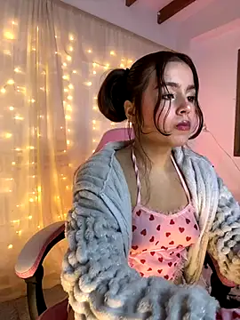 Juanelopez1 online show from October 2025 01:31:01 AM