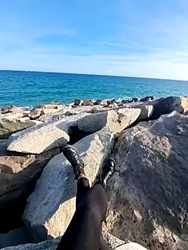 Snapshot of SexyErola27 chatting on February 2025 03:48:02 PM SexyErola27 online show from February 2025 03:48:02 PM