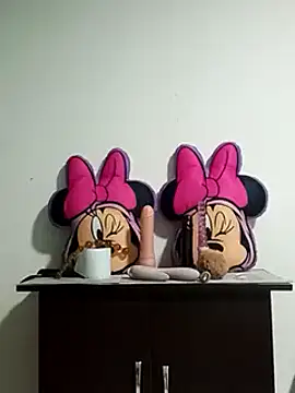 emilypoppy3 online show from December 2024 05:45:02 PM