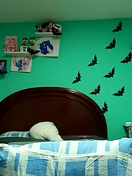 emilypoppy3 online show from December 2024 05:00:01 PM