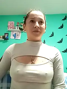 emilypoppy3 online show from December 2024 03:02:02 AM