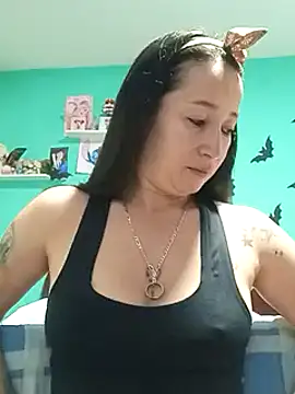 emilypoppy3 online show from December 2024 01:18:02 PM