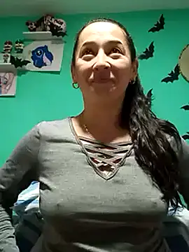 emilypoppy3 online show from January 2025 01:22:01 PM