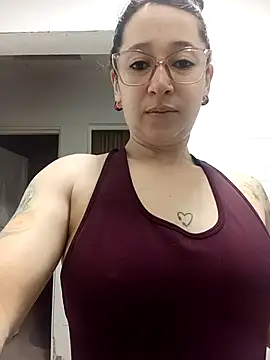 emilypoppy3 online show from May 2026 10:29:02 PM