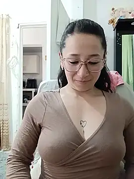 emilypoppy3 online show from July 2026 07:09:01 PM