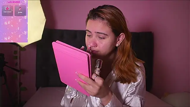 IsabellaFerreiraa online show from March 2025 11:22:02 AM