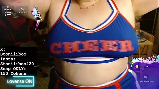 Snapshot of Stoniiiboo chatting on March 2025 12:44:01 PM Stoniiiboo online show from March 2025 12:44:01 PM