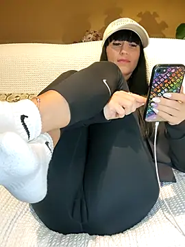 Snapshot of Melody87 chatting on October 2025 08:17:01 PM Melody87 online show from October 2025 08:17:01 PM