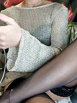 Snapshot of Melody87 chatting on October 2025 08:42:01 PM Melody87 online show from October 2025 08:42:01 PM