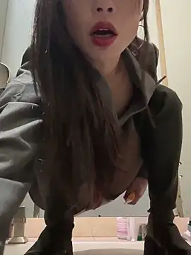 Snapshot of Game_yoyo chatting on January 2025 07:43:02 AM Game yoyo online show from January 2025 07:43:02 AM