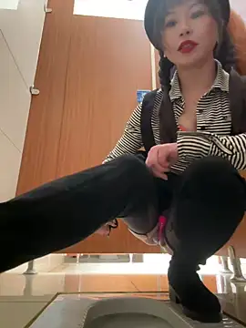 Snapshot of Game_yoyo chatting on February 2025 07:32:02 AM Game yoyo online show from February 2025 07:32:02 AM