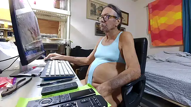 Snapshot of jamietbackcockslut chatting on October 2025 12:20:01 PM jamietbackcockslut online show from October 2025 12:20:01 PM