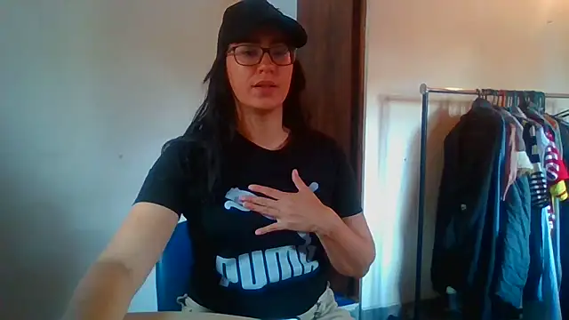 Snapshot of brittanycheeks chatting on March 2025 08:12:01 PM brittanycheeks online show from March 2025 08:12:01 PM