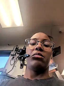 samone9 online show from February 2026 09:07:01 PM