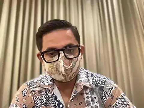 slavekinky001 online show from April 2026 07:36:01 PM