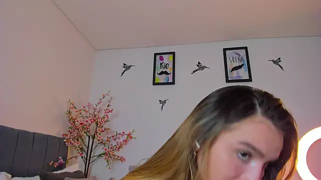 im sarah34 online show from December 2024 01:56:01 AM