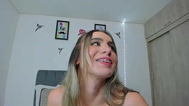 im sarah34 online show from February 2026 08:02:02 AM