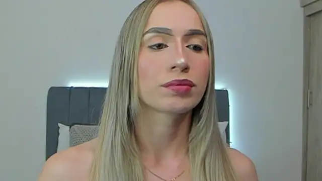 im sarah34 online show from May 2026 03:01:01 AM