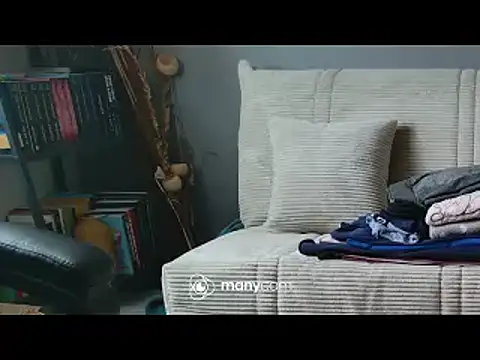 Snapshot of lolacharly@xh chatting on January 2025 01:40:01 PM lolacharlyxh online show from January 2025 01:40:01 PM