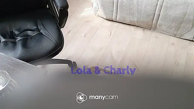 lolacharlyxh online show from May 2026 09:03:02 AM
