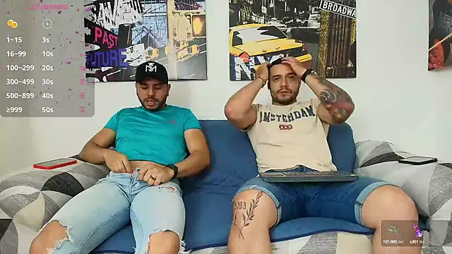 Snapshot of hott_dicks chatting on December 2024 10:24:01 PM hott dicks online show from December 2024 10:24:01 PM