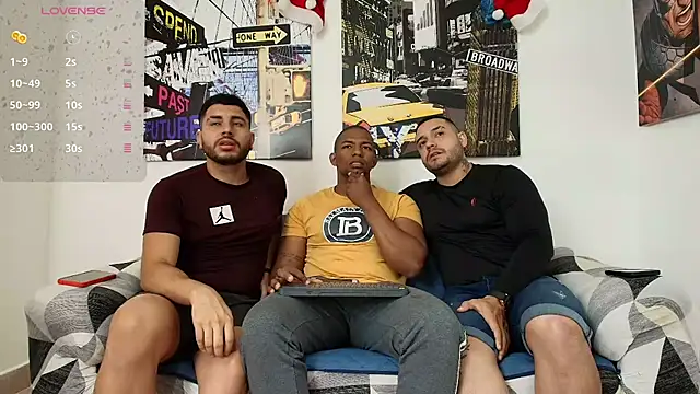 Snapshot of hott_dicks chatting on December 2024 06:27:01 PM hott dicks online show from December 2024 06:27:01 PM