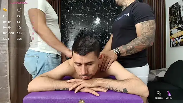 Snapshot of hott_dicks chatting on February 2025 01:11:01 AM hott dicks online show from February 2025 01:11:01 AM