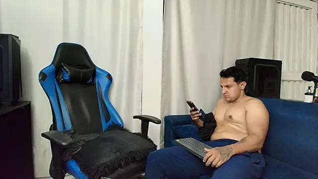 hott dicks online show from June 2026 01:52:02 AM
