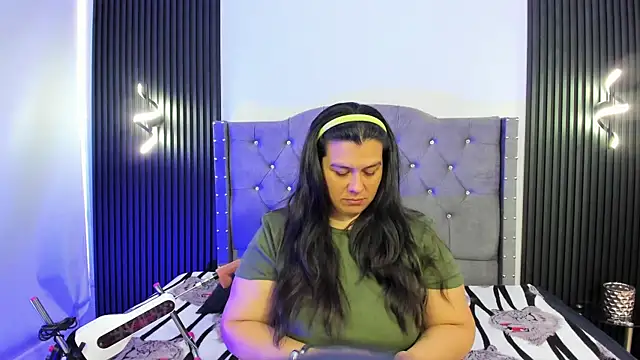 martina foxy  online show from October 2025 12:14:01 PM