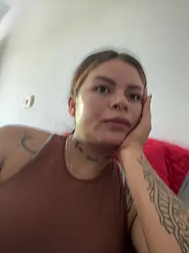 ivanna rivera online show from October 2025 06:16:02 PM