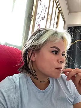 Snapshot of ivanna_rivera chatting on May 2026 02:13:01 PM ivanna rivera online show from May 2026 02:13:01 PM