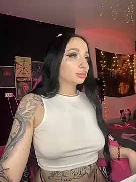 Snapshot of Molly__Moon chatting on December 2024 05:53:02 AM Molly Moon online show from December 2024 05:53:02 AM