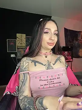 Snapshot of Molly__Moon chatting on January 2025 07:49:02 AM Molly Moon online show from January 2025 07:49:02 AM