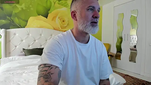 BlowMyXXL online show from April 2026 06:30:02 AM