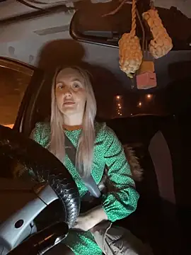 Snapshot of MerlinDave chatting on December 2024 01:48:02 AM MerlinDave online show from December 2024 01:48:02 AM