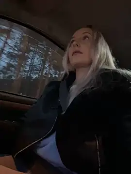 Snapshot of MerlinDave chatting on December 2024 02:23:02 AM MerlinDave online show from December 2024 02:23:02 AM