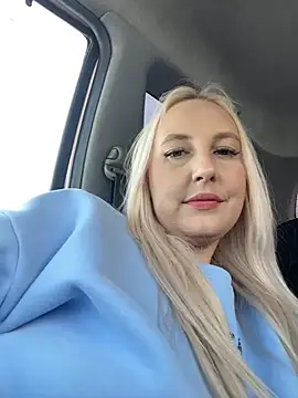 Snapshot of MerlinDave chatting on January 2025 04:50:02 AM MerlinDave online show from January 2025 04:50:02 AM