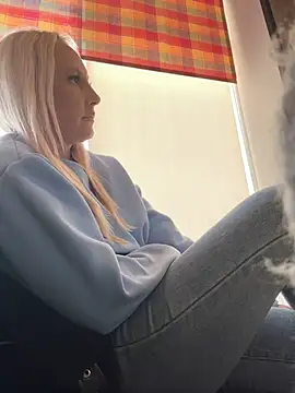 Snapshot of MerlinDave chatting on January 2025 04:22:02 AM MerlinDave online show from January 2025 04:22:02 AM