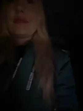 Snapshot of MerlinDave chatting on January 2025 01:00:02 AM MerlinDave online show from January 2025 01:00:02 AM