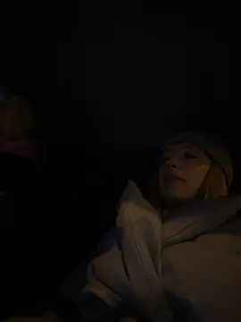 Snapshot of MerlinDave chatting on January 2025 01:33:01 AM MerlinDave online show from January 2025 01:33:01 AM